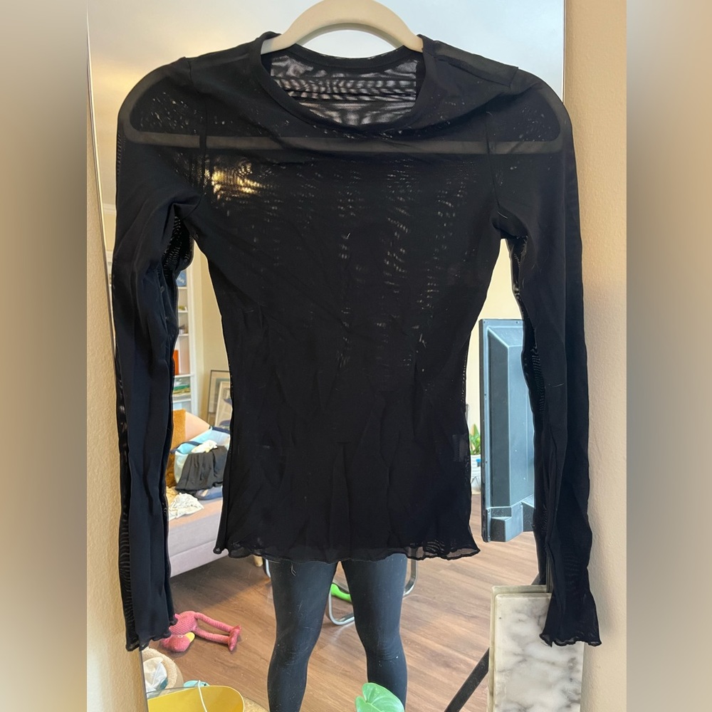 Mesh black top